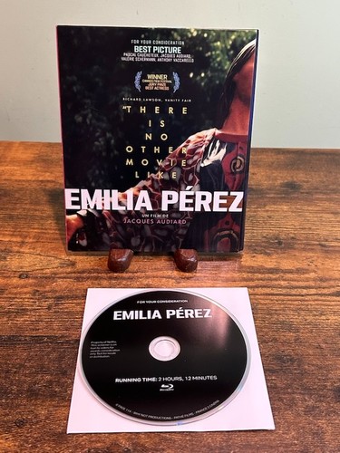 Emilia perez blu - emilia, netflix